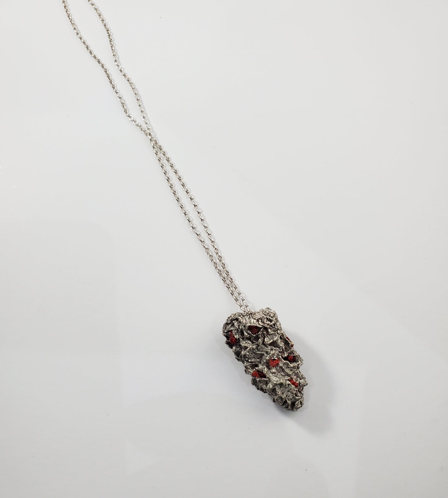 Collar Péndulo y Brotes