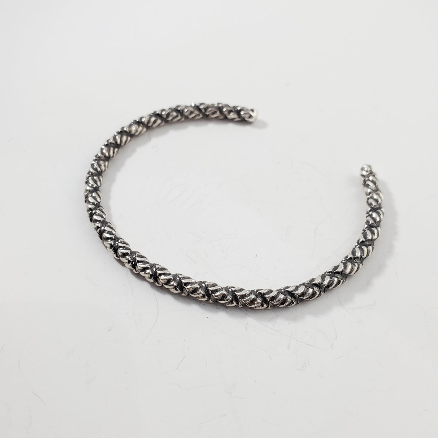 Pulsera esclava con textura