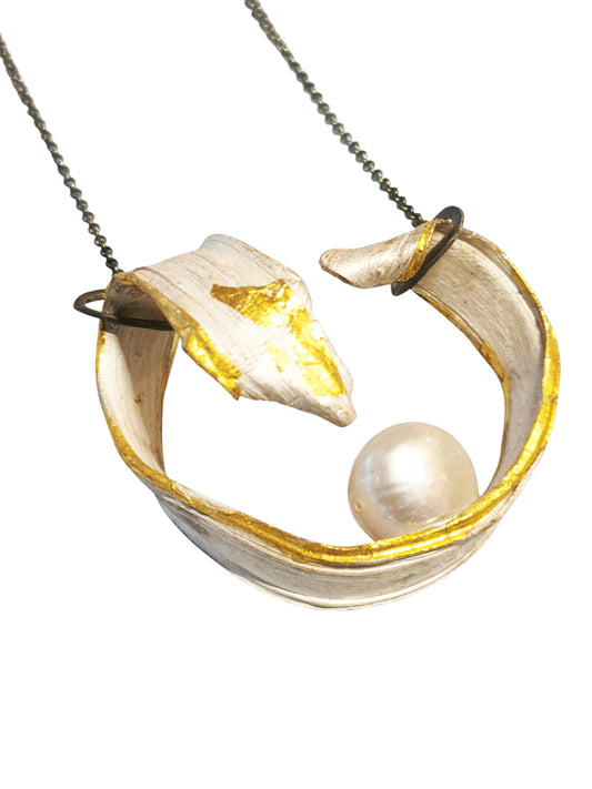 Collar cinta, oro y perlas