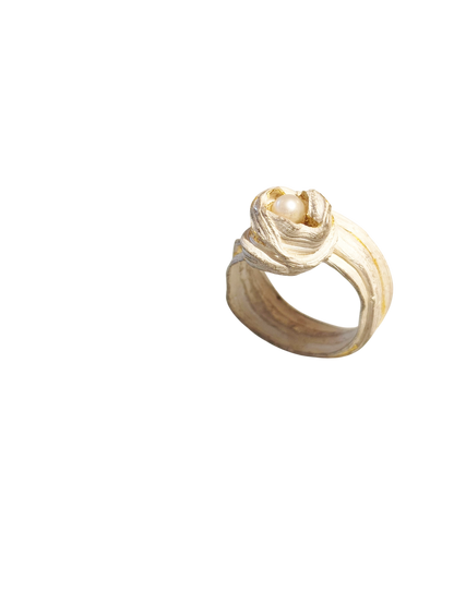 Anillo perla en nido. Plata y oro 24k