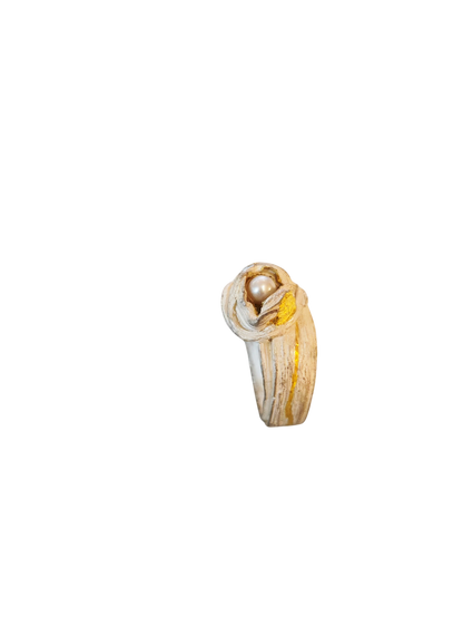 Anillo perla en nido. Plata y oro 24k